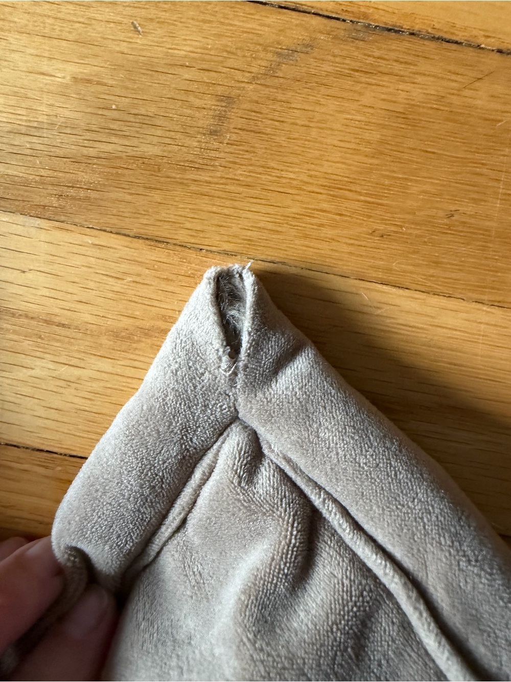 Pottery Barn Ruched Faux Fur Throw in Taupe - Picture 6 of 6